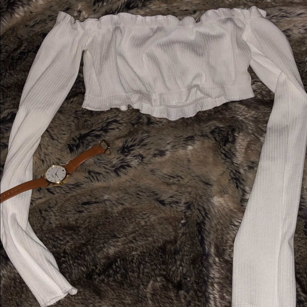 White off the shoulder crop top